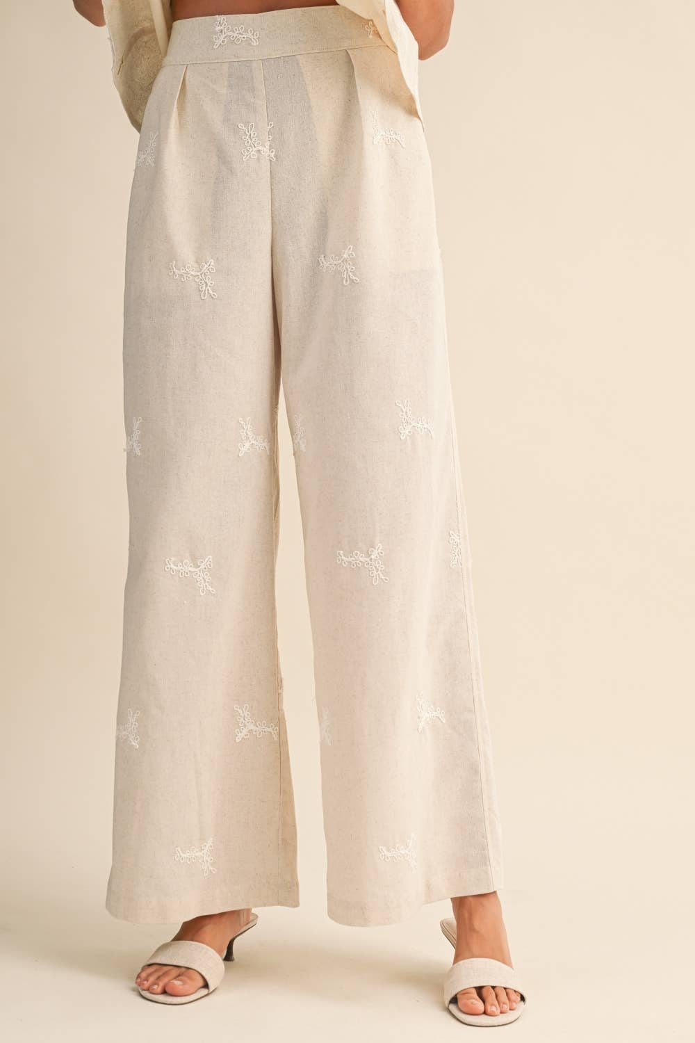 Sand Eyelet SET