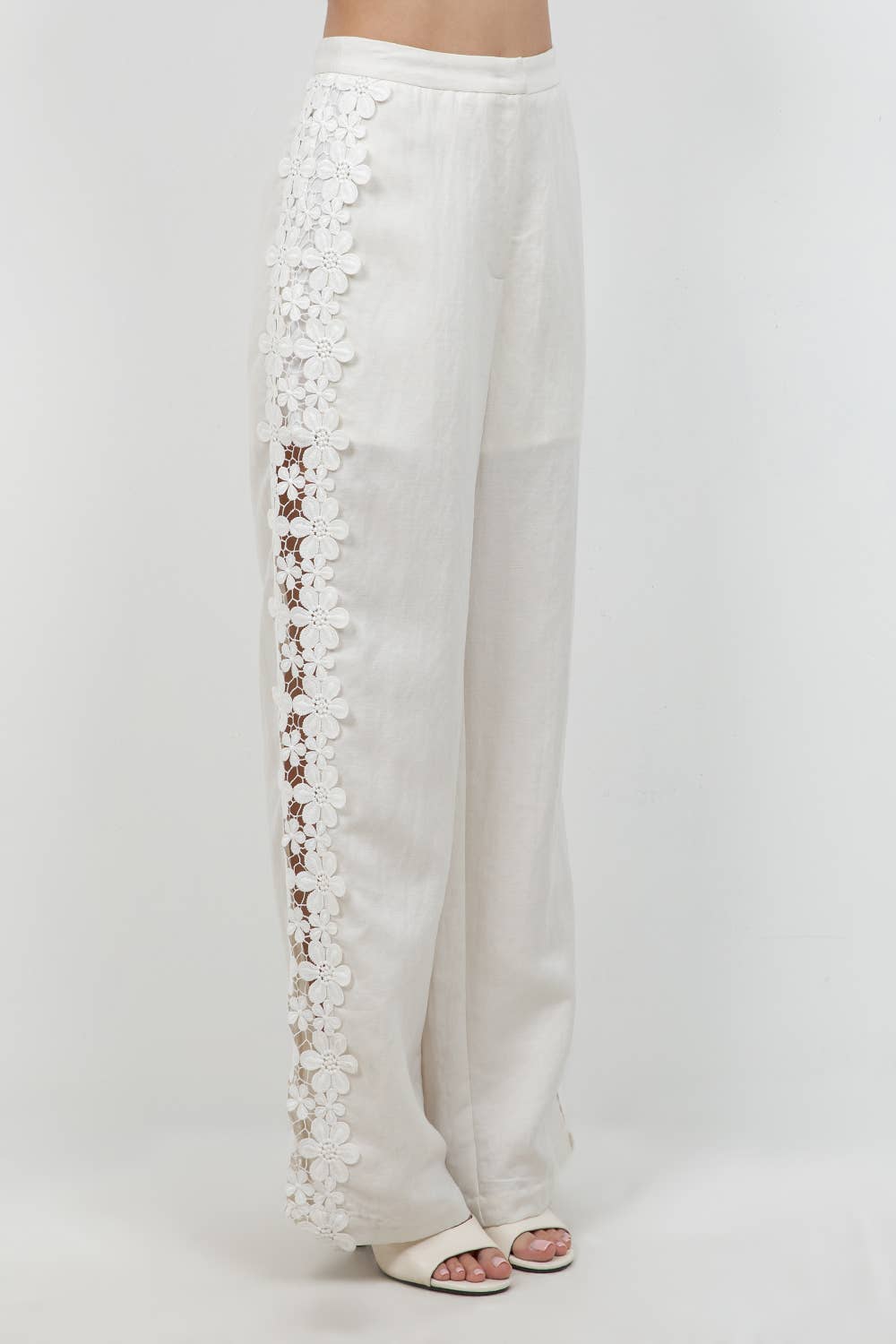 Hydrangea Eyelet Pant