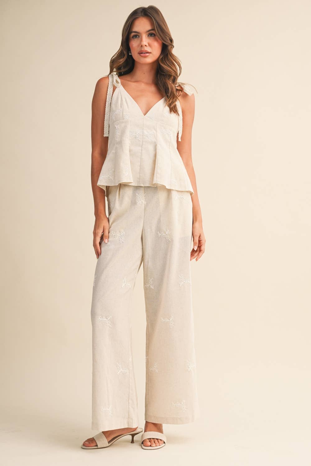 Sand Eyelet SET