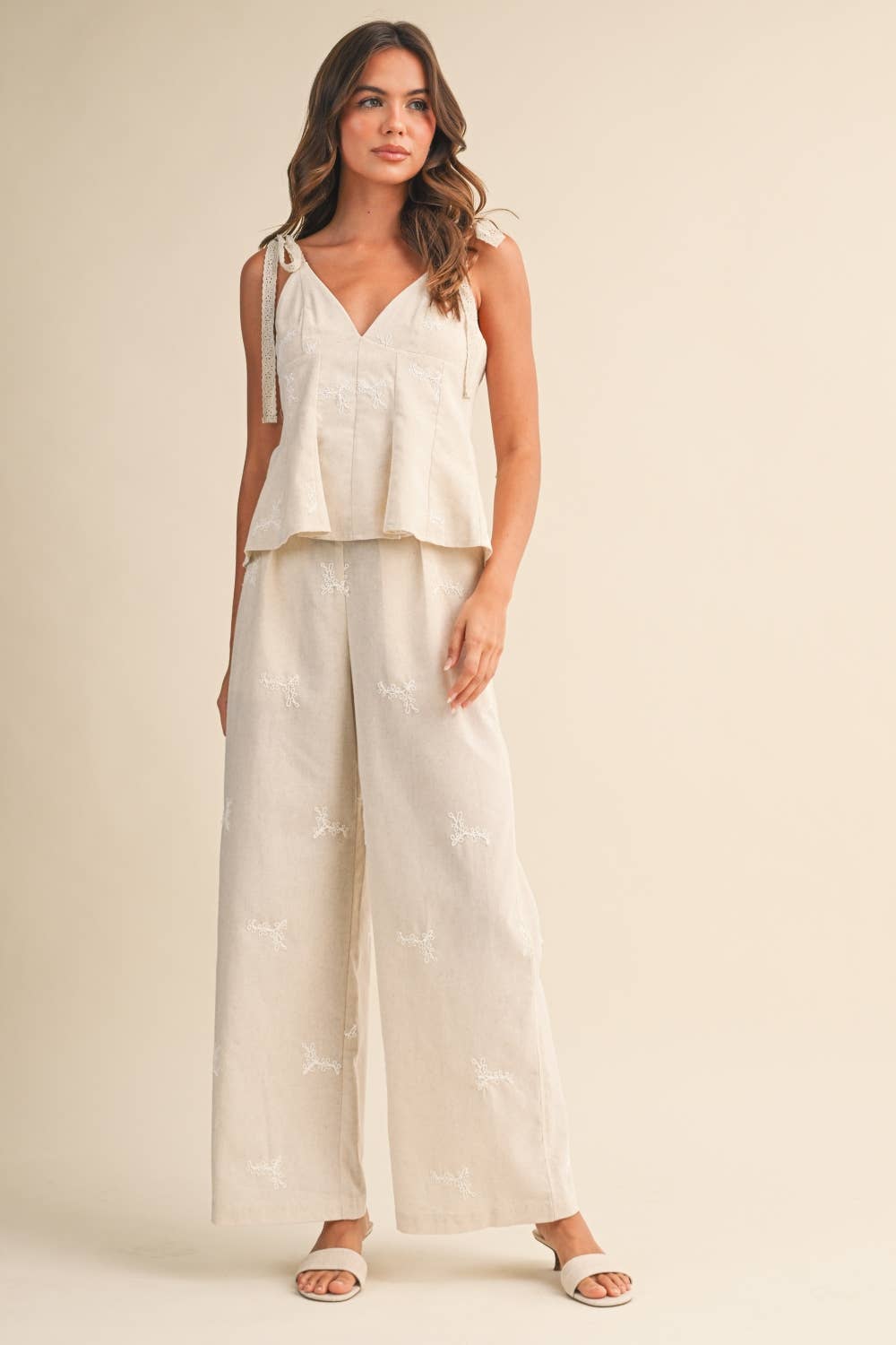 Sand Eyelet SET