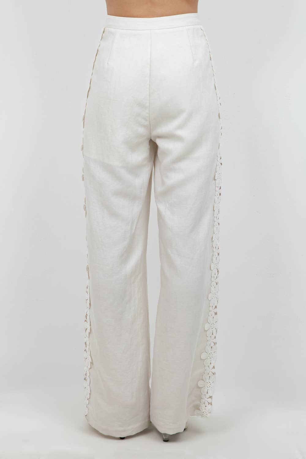Hydrangea Eyelet Pant